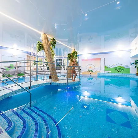 Hotel Lazensky Dum Erika 4*
